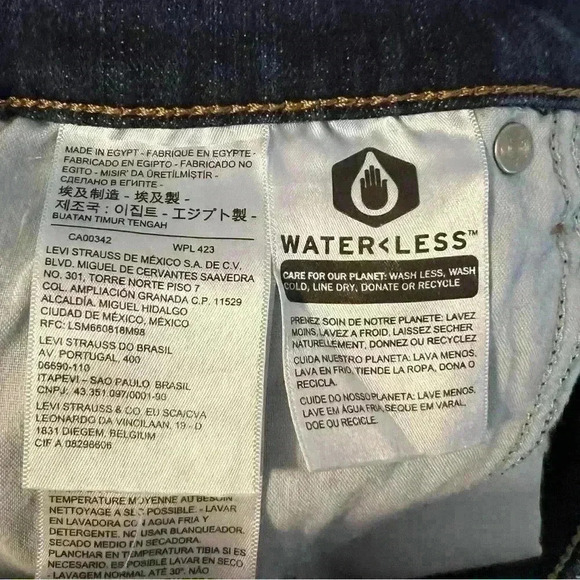 Levi’s 505 straight leg jeans. Dark wash. Size 12. EUC - Picture 4 of 10